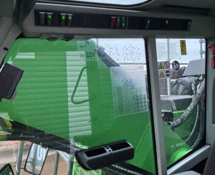 Sennebogen 817M - Material Handlers