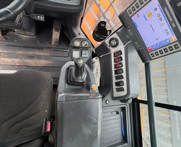 Hyundai HL960AHDXT - Used Wheel Loaders