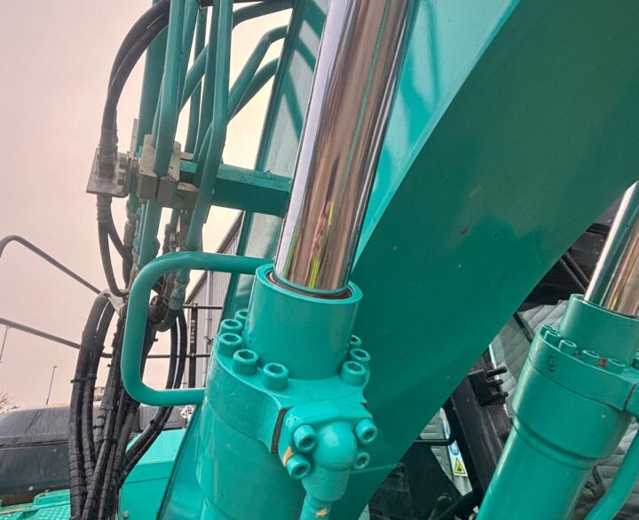 Kobelco SK140SRLC-7 - Crawler Excavators