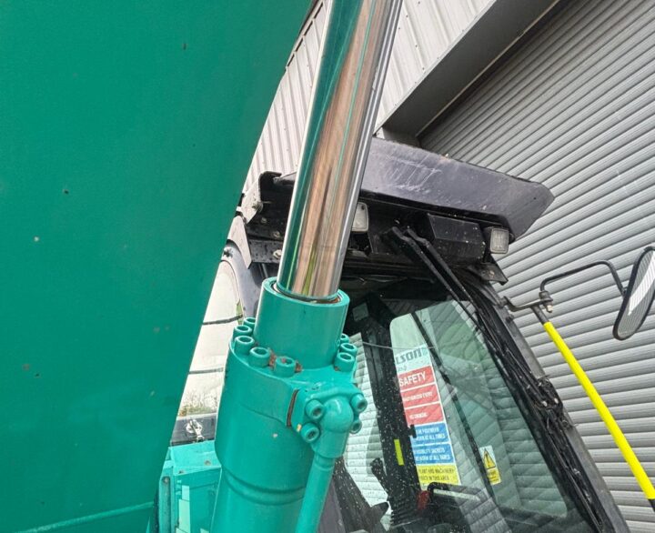 Kobelco SK140SRLC-7 - Crawler Excavators