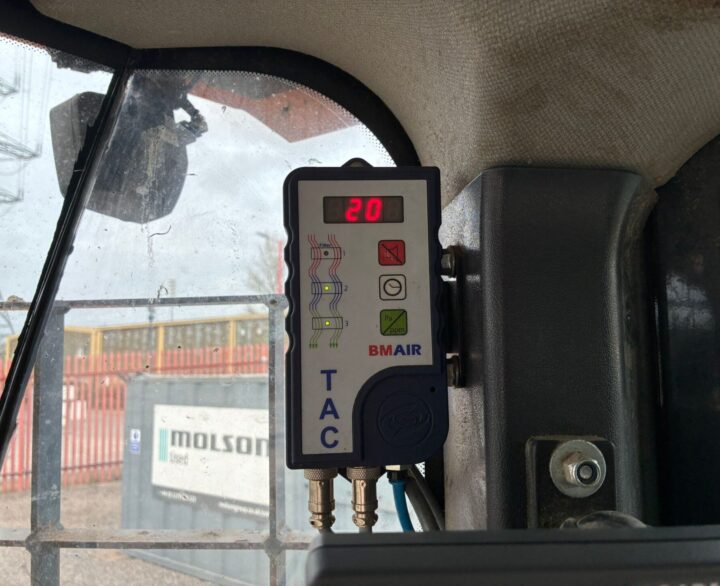 Hyundai HL960HDXT - Used Wheel Loaders