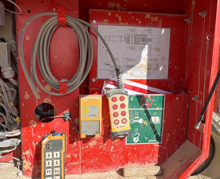 Terex Finlay J-1175PS HYBRID - Used Crushers