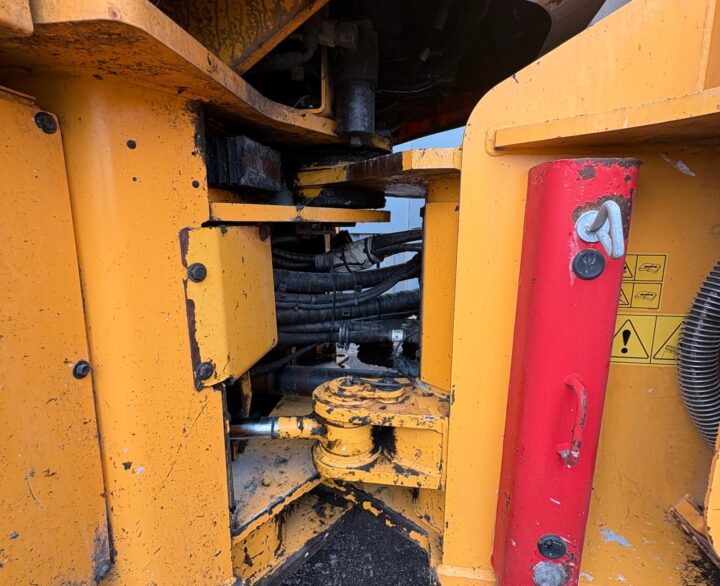 Hyundai HL960AHDXT - Used Wheel Loaders