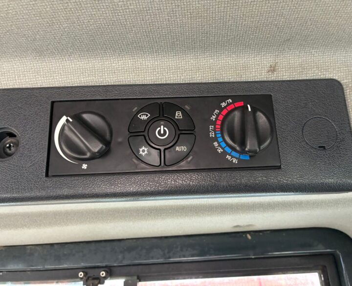 Hyundai HL960HDXT - Used Wheel Loaders