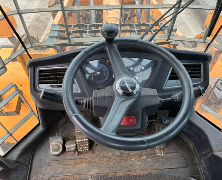 Hyundai HL960HDXT - Used Wheel Loaders