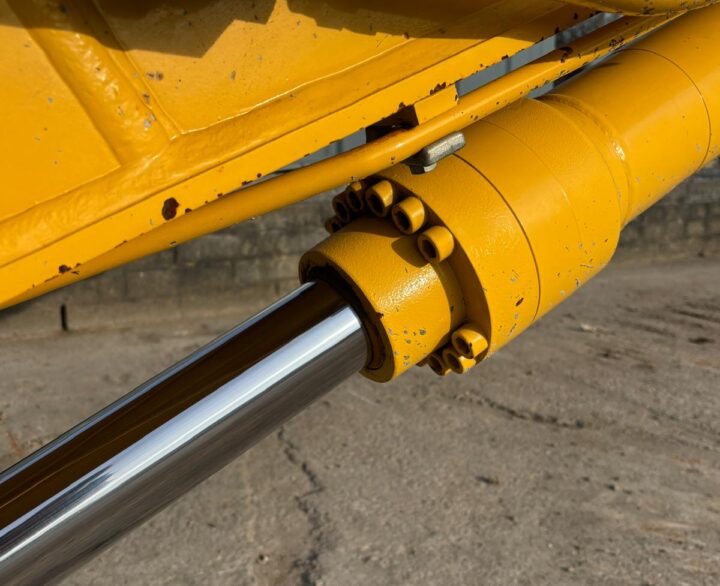 Kobelco SK210LC-10-E - Crawler Excavators