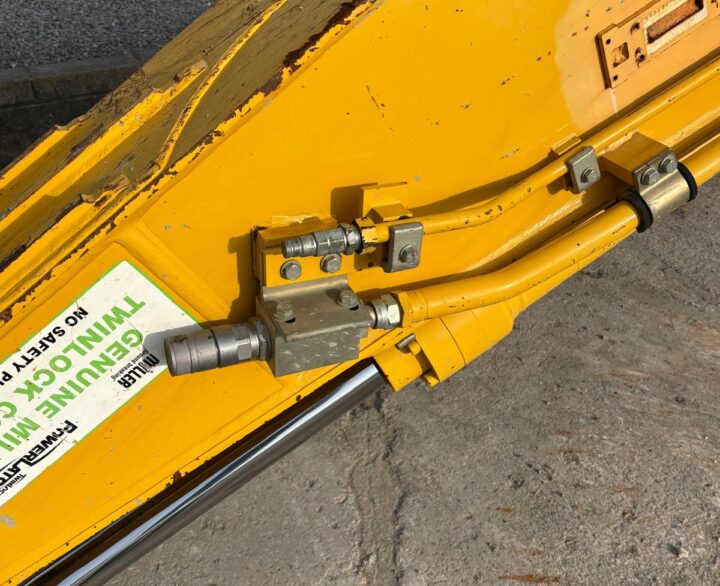 Kobelco SK210LC-10-E - Crawler Excavators