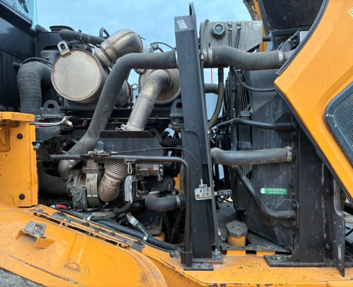 Hyundai HL960HDXT - Used Wheel Loaders