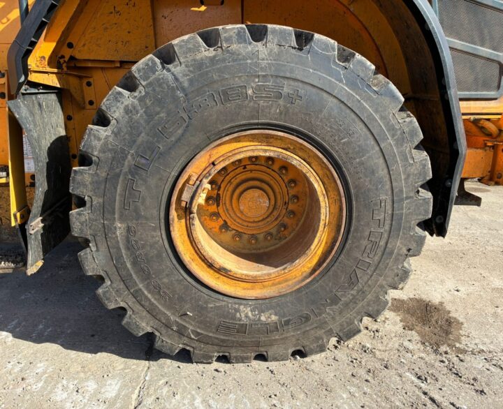 Hyundai HL960 - Used Wheel Loaders