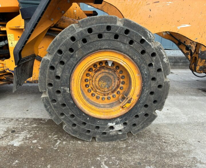 Hyundai HL960HDXT - Used Wheel Loaders