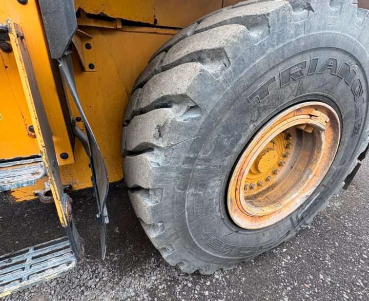 Hyundai HL960AHDXT - Used Wheel Loaders