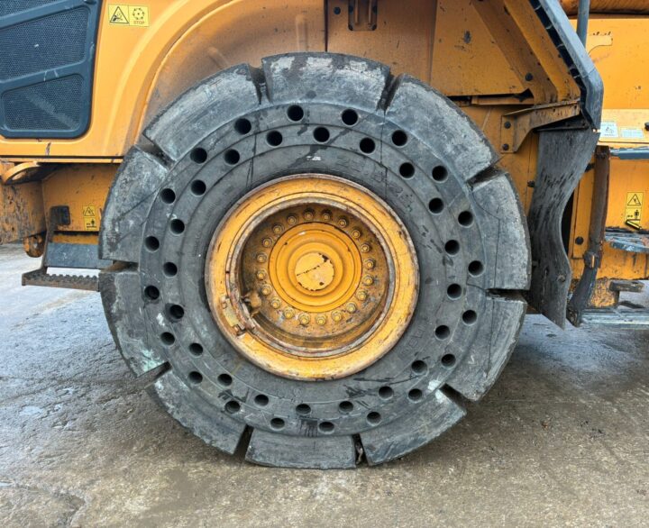 Hyundai HL960AHDXT - Used Wheel Loaders