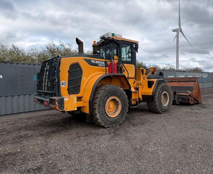 Hyundai HL960AHDXT - Used Wheel Loaders