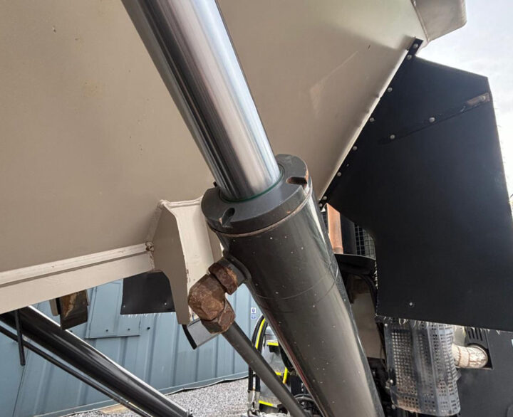 Rokbak RA30 - Articulated Dump Trucks