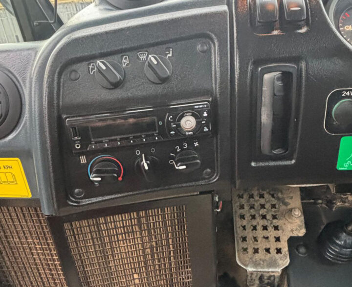 Rokbak RA30 - Articulated Dump Trucks