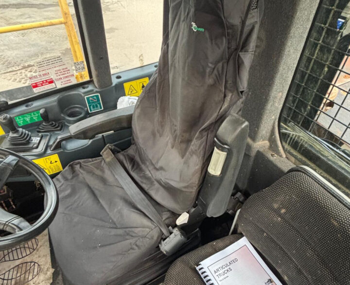 Rokbak RA30 - Articulated Dump Trucks