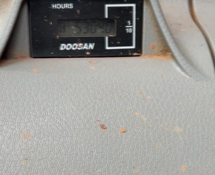 Doosan DX140LC-5 - Crawler Excavators