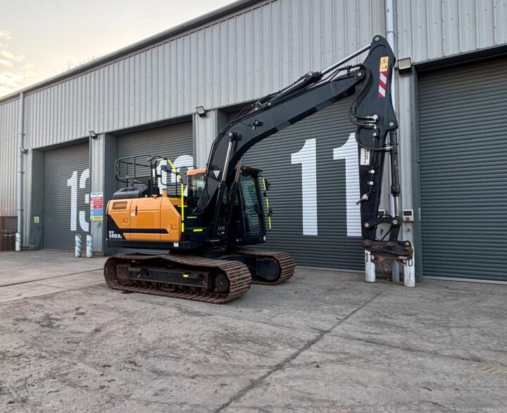 Hyundai HX140L - Crawler Excavators