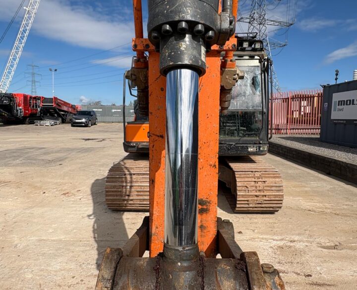 Doosan DX140LC-5 - Crawler Excavators