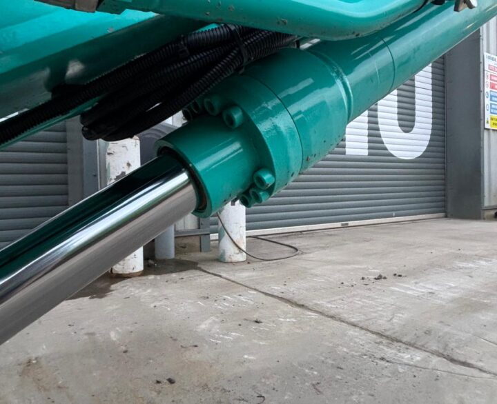 Kobelco SK130LC-11 - Crawler Excavators