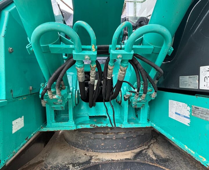 KOBELCO SK230SRLC-5 - Crawler Excavators