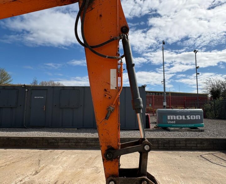 Doosan DX140LC-5 - Crawler Excavators