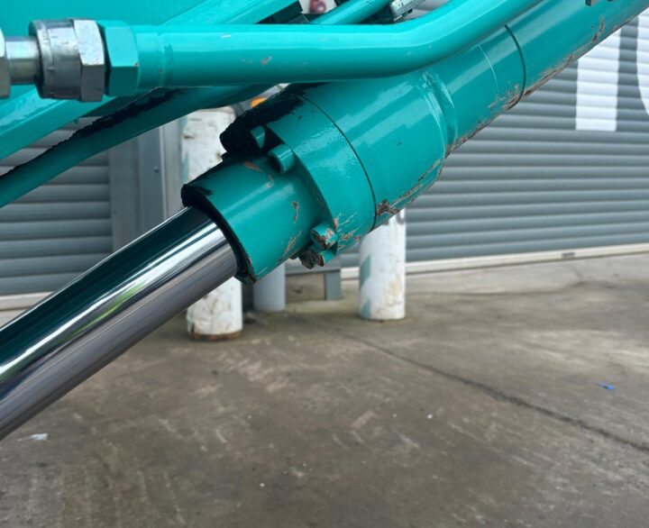 Kobelco SK130LC-11 - Crawler Excavators