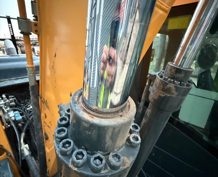 Hyundai HX140 Hi Rise - Crawler Excavators