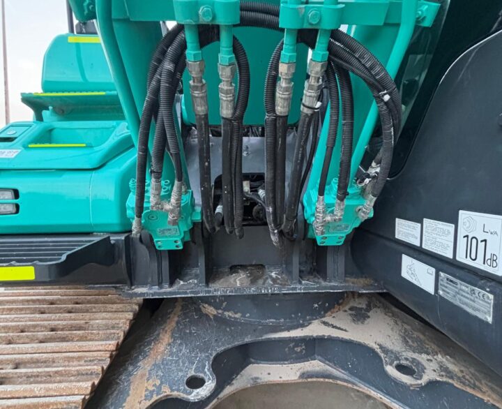 Kobelco SK130LC-11 - Crawler Excavators