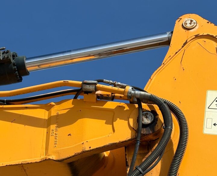 Hyundai HX380 - Crawler Excavators