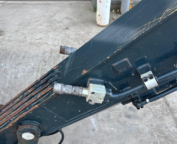 Hyundai HX140L - Crawler Excavators