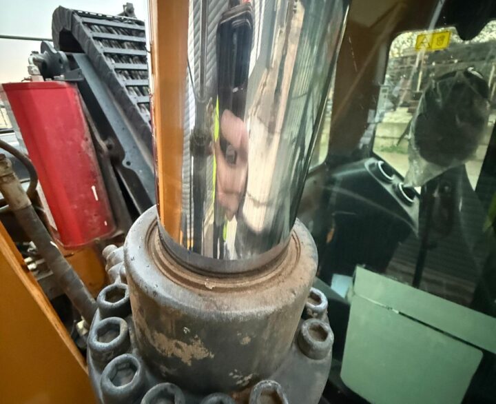 Hyundai HX140 Hi Rise - Crawler Excavators