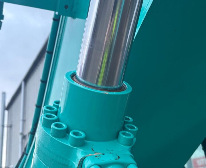 Kobelco SK130LC-11 - Crawler Excavators