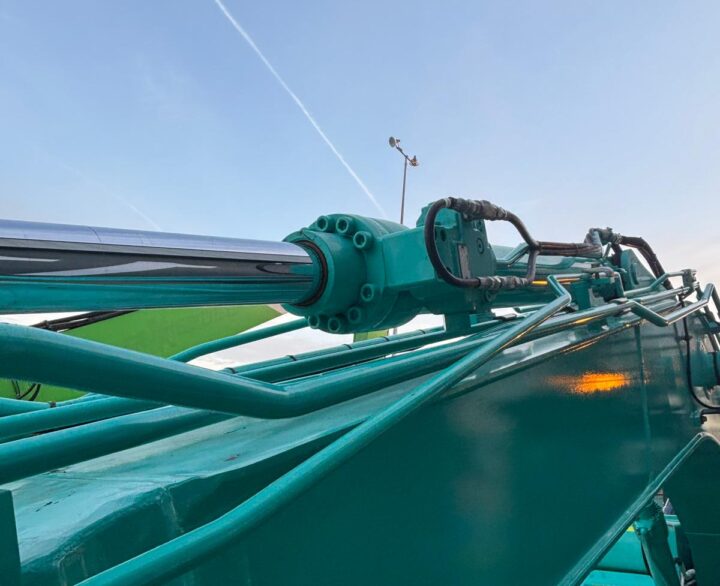 Kobelco SK130LC-11 - Crawler Excavators