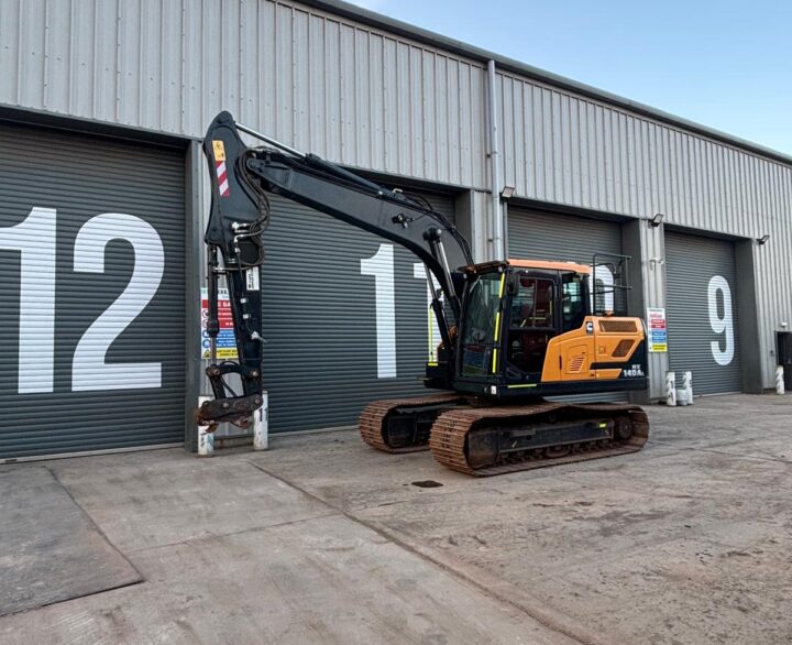 Hyundai HX140L - Crawler Excavators