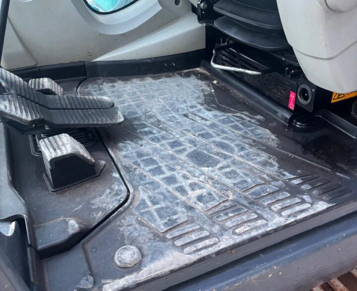 Kobelco SK210LC-10 - Crawler Excavators