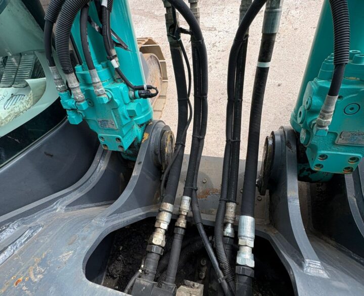 Kobelco SK210HLC-10 Hybrid - Crawler Excavators