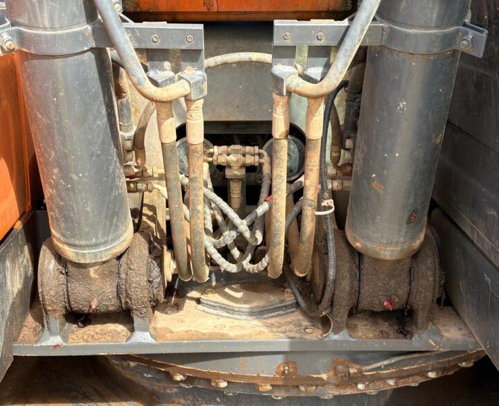 Doosan DX140LC-5 - Crawler Excavators