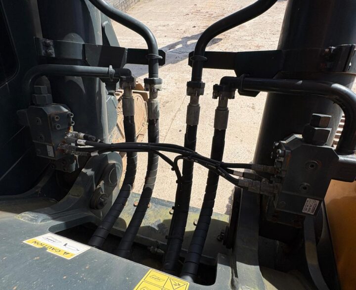 Hyundai HX380 - Crawler Excavators