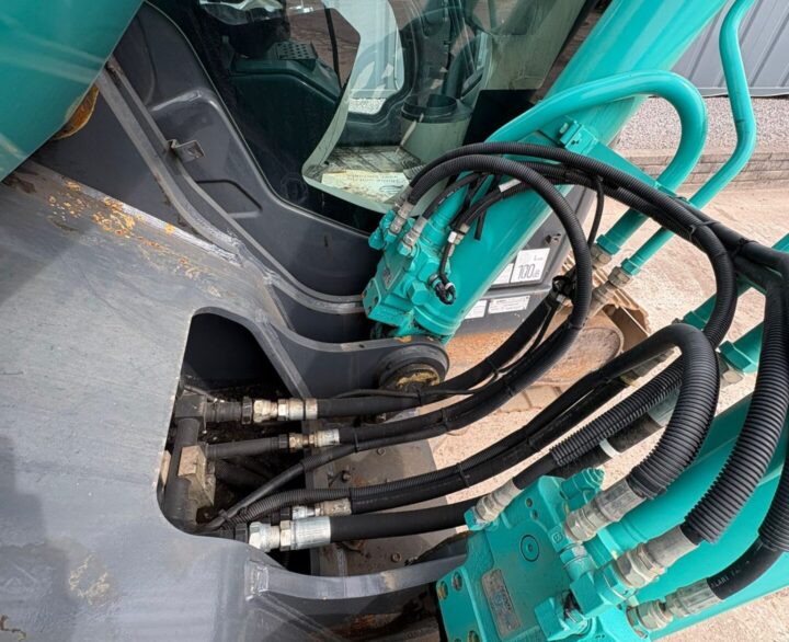 Kobelco SK210HLC-10 Hybrid - Crawler Excavators