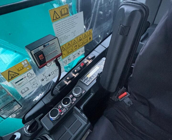 Kobelco SK130LC-11 - Crawler Excavators