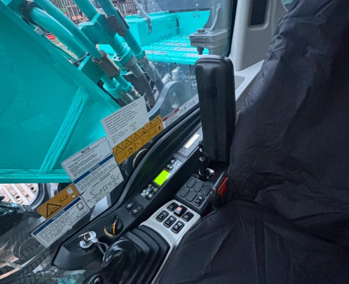 Kobelco SK300LC-10E - Crawler Excavators