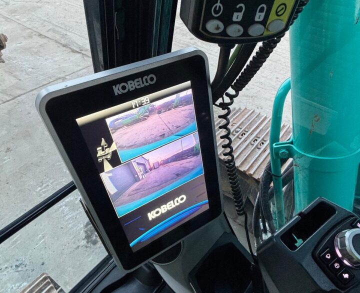 Kobelco SK130LC-11 - Crawler Excavators