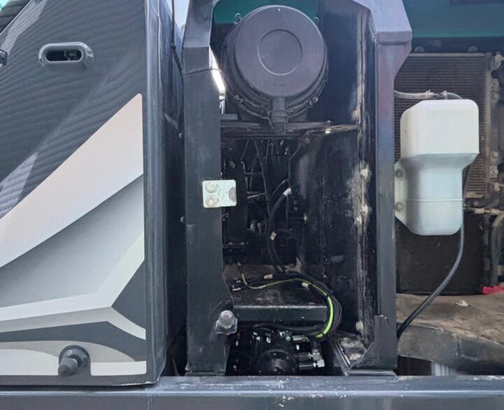 Kobelco SK130LC-11 - Crawler Excavators