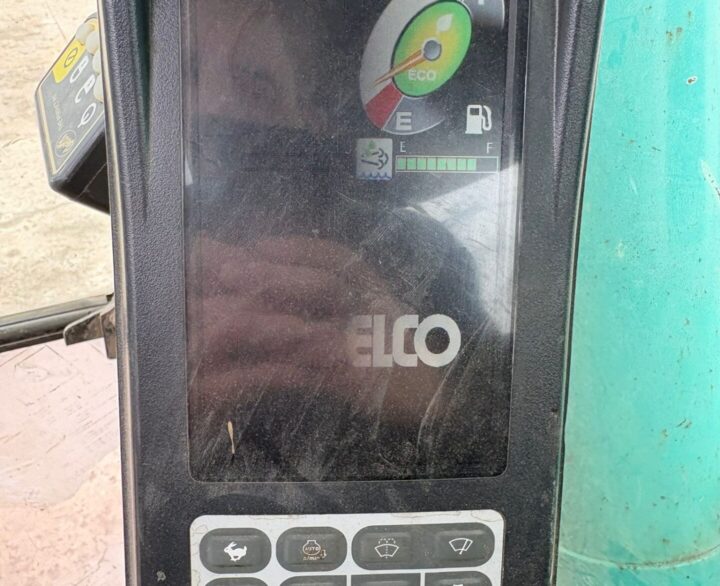 Kobelco SK210LC-10 - Crawler Excavators