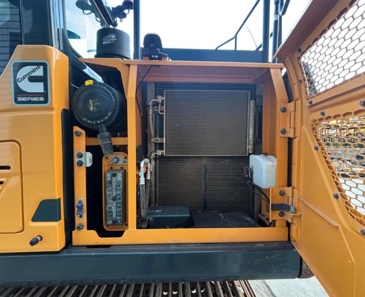 Hyundai HX140L - Crawler Excavators