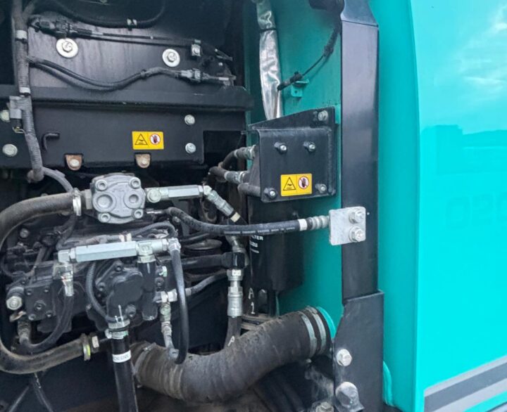 Kobelco SK130LC-11 - Crawler Excavators