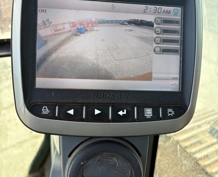 Doosan DX140LC-5 - Crawler Excavators