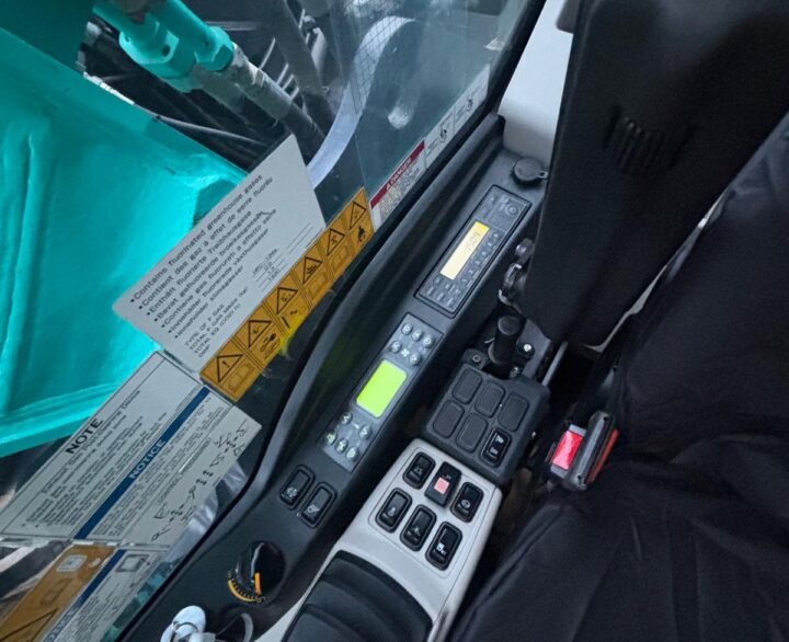 Kobelco SK300LC-10E - Crawler Excavators