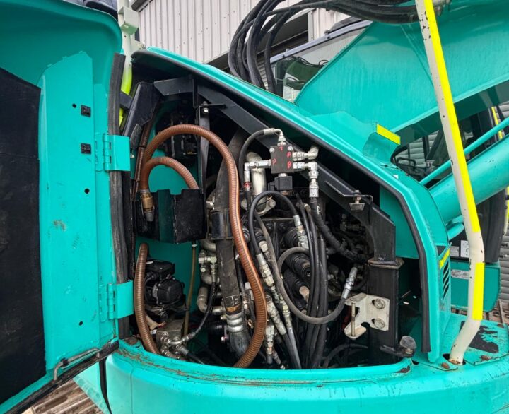 KOBELCO SK230SRLC-5 - Crawler Excavators